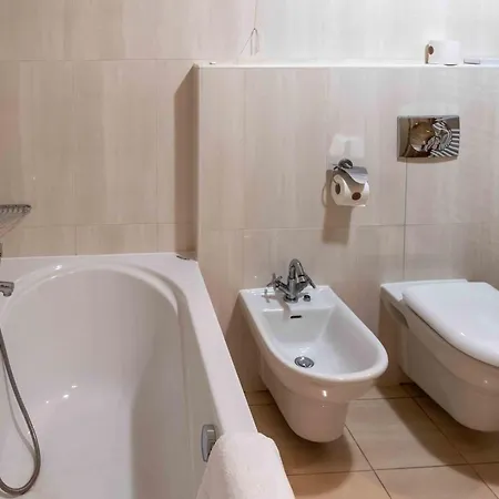 Hotel Ptuj فندق بتوي